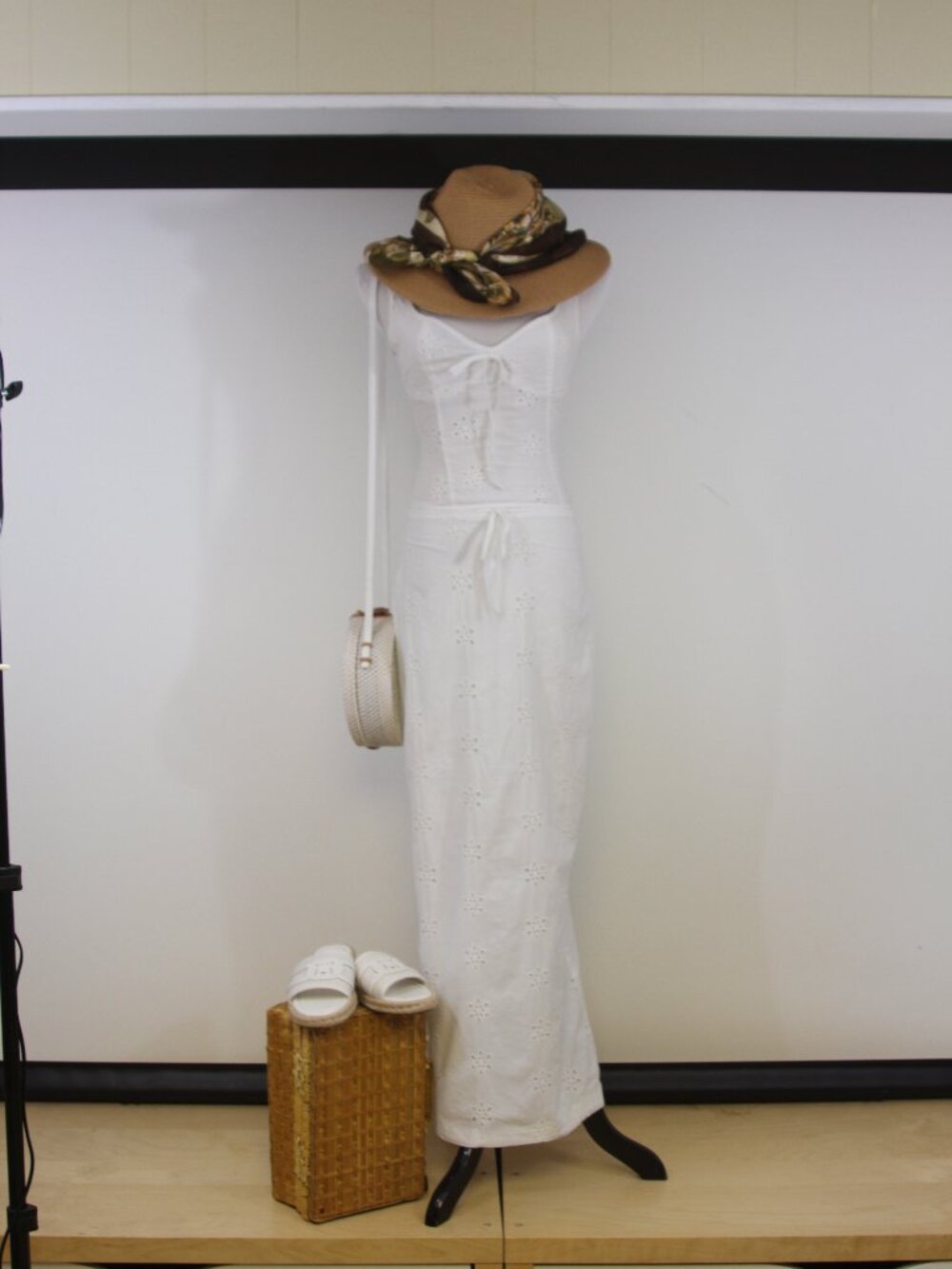 Princess Polly White Eyelet Maxi Skirt Set Size 4 Cottagecore Coastal Corset Coq